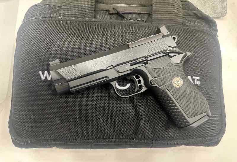 Wilson combat edc x9