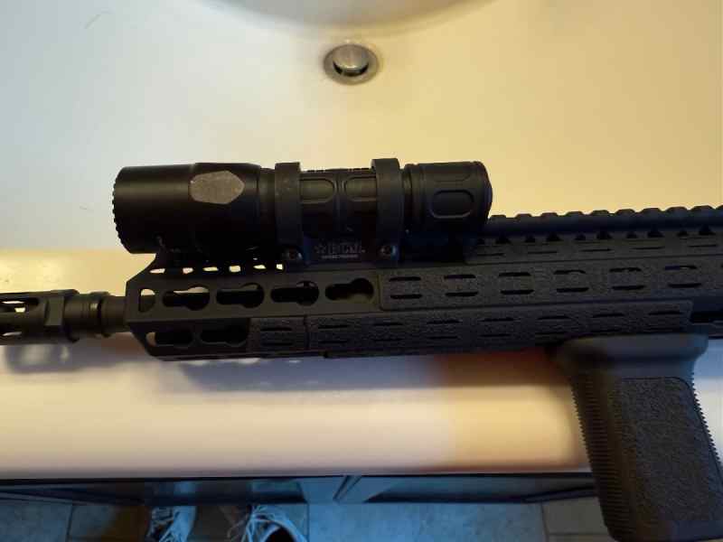 Surefire w/ Keymod Mount