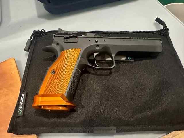 CZ TS2 Orange in .40 S&amp;W