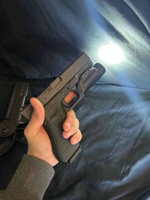 Glock 17