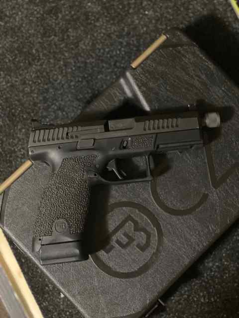 CZ P10c SR