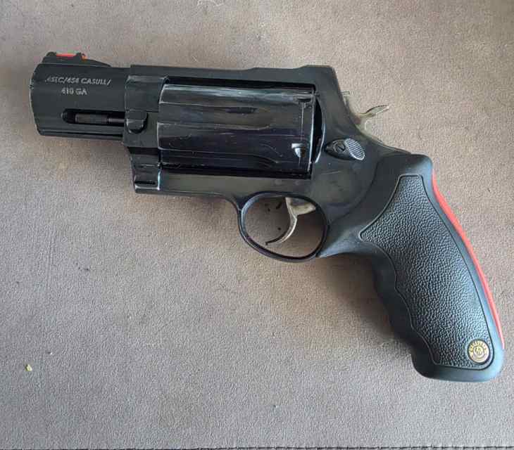 WTT Taurus Raging Judge