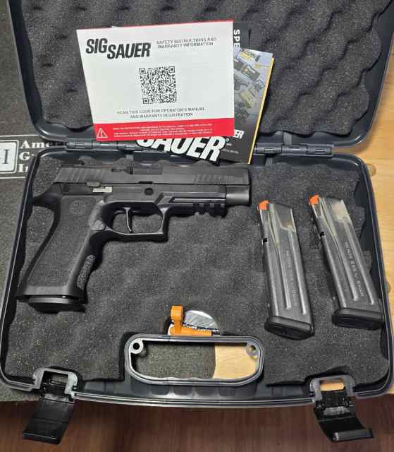 Sig Sauer P320 XFULL 9mm w/ Night Sights 