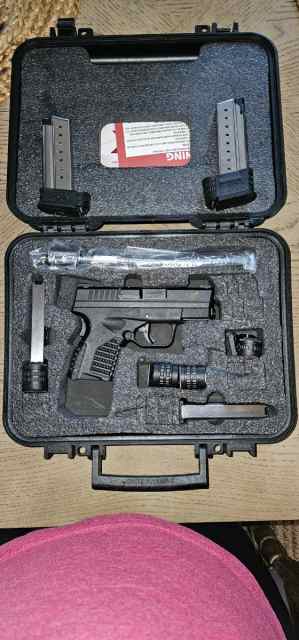 Like New - Springfield XDS 3.3 9MM Single stack