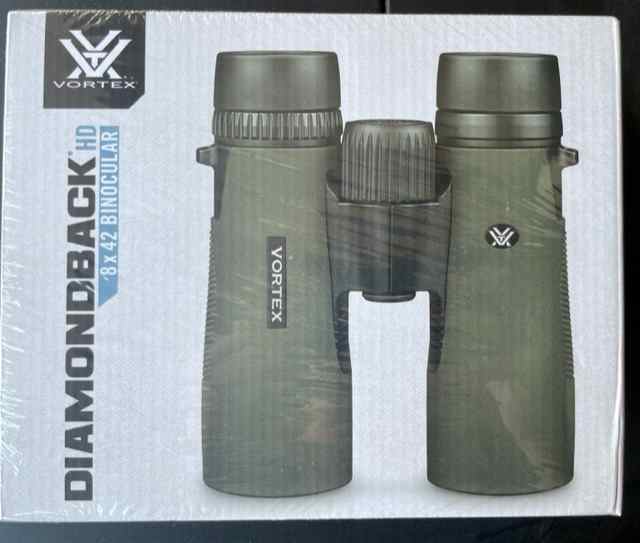 Diamondback HD Vortex Binoculars 8x42 New in Box 