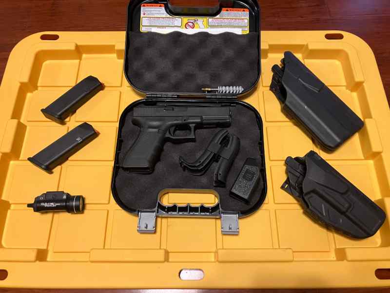 Glock 17 Gen4 - 2 mags, 2 holsters, and TLR-1 HL