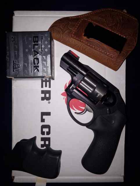 RUGER LCR 38 SPECIAL (OPEN TO TRADES)