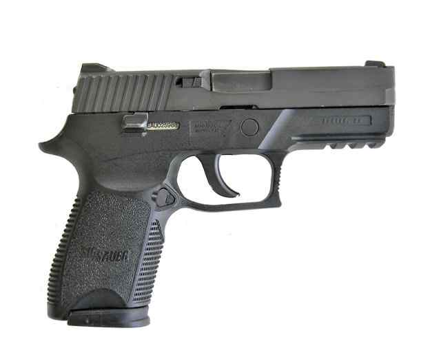Sig P250 .40 S&amp;W compact