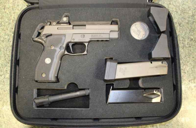 Sig P226 Legion Romeo1 Threaded barrel 9mm 