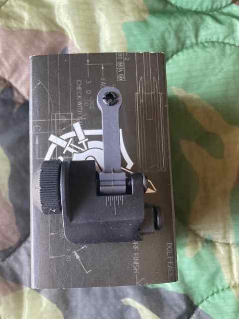 KNIGHTS ARMAMENT FOLDING REAR SIGHT