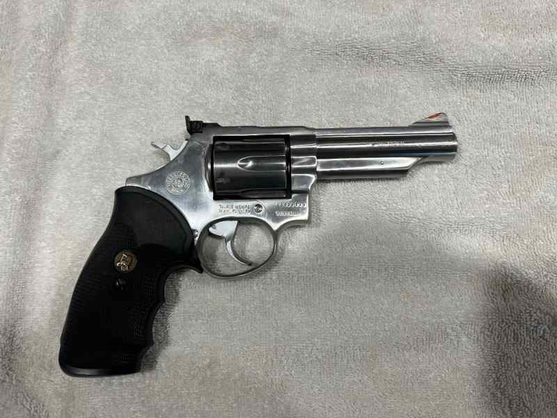 Taurus 357 magnum handgun