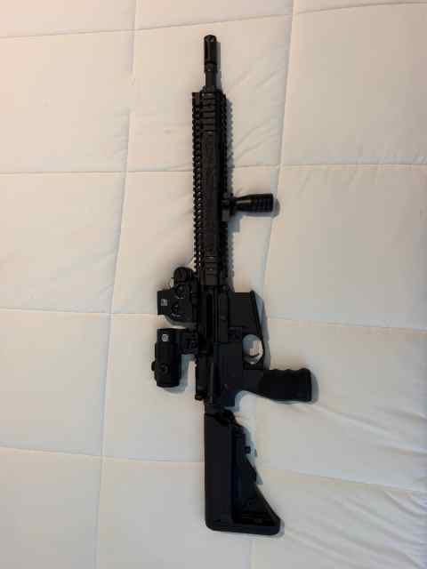Daniel defense M4A1 ris ii / eotech and mag $2200
