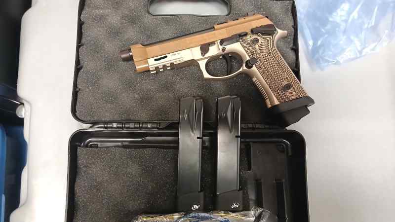 Beretta 92XI Sabbia 2.jpg