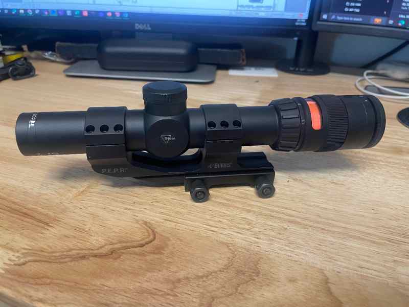 Trijicon Accupoint TR-24 1-4 LPVO