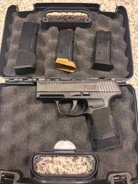 (Last price reduction) Sig P365 w/ extras