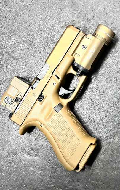 Glock 19x optic ready with Aimpoint Acro