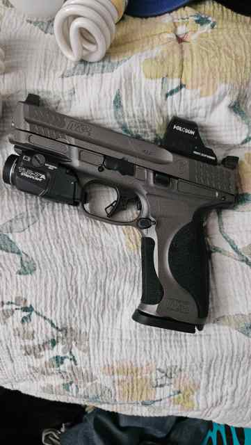 Smith and wesson metal 9mm