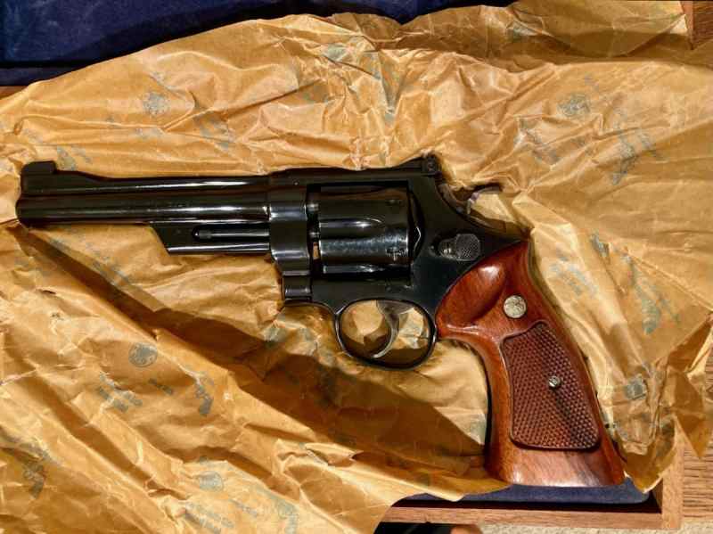Smith &amp; Wesson model 27-2 mod 4 357 mag revolver