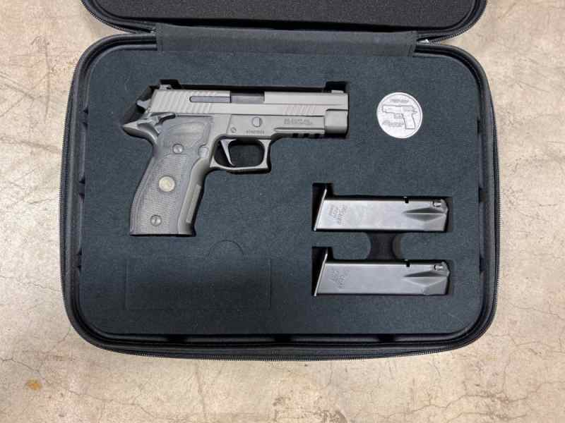 Sig P226 Legion SAO 9mm 