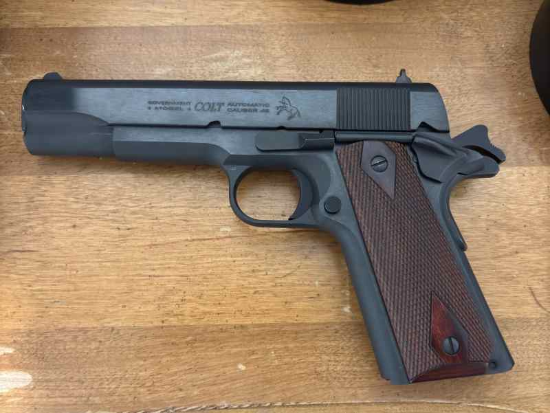 Colt 1911 - Government Model 45ACP