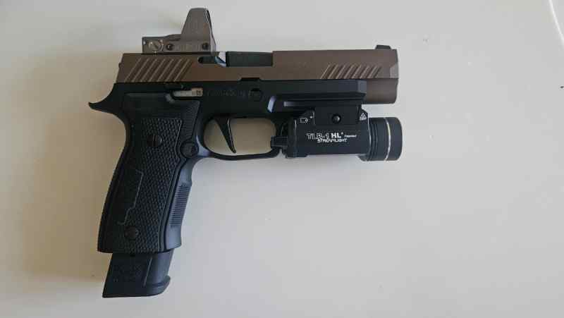 Sig sauer m17 p320 pistol