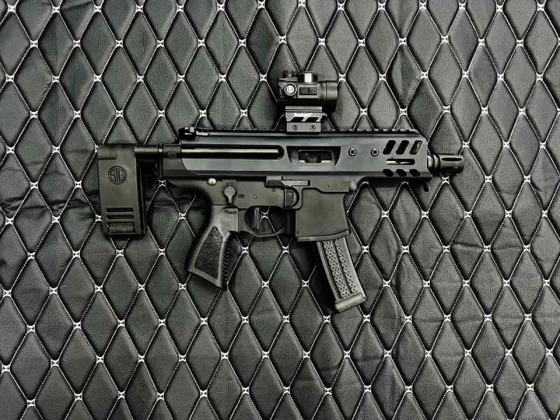 Sig Sauer MPX K w/ Retractable Brace(Discontinued)