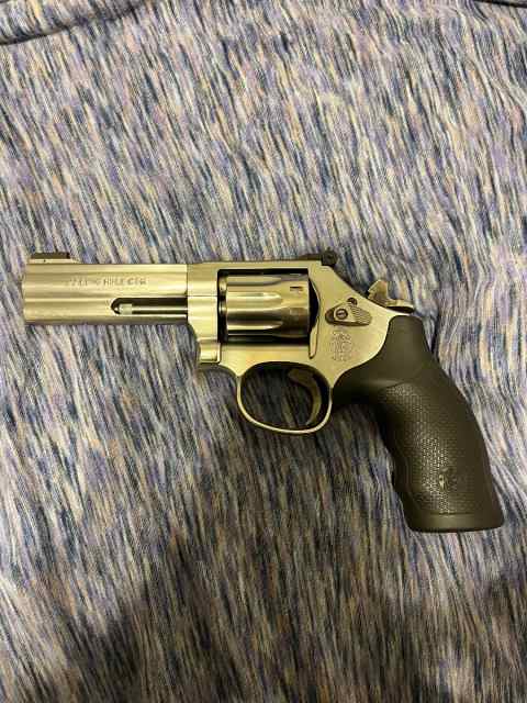 Smith Wesson 22lr revolver 