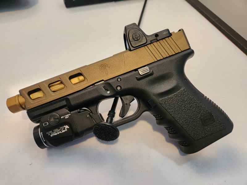 Gucci custom glock 19