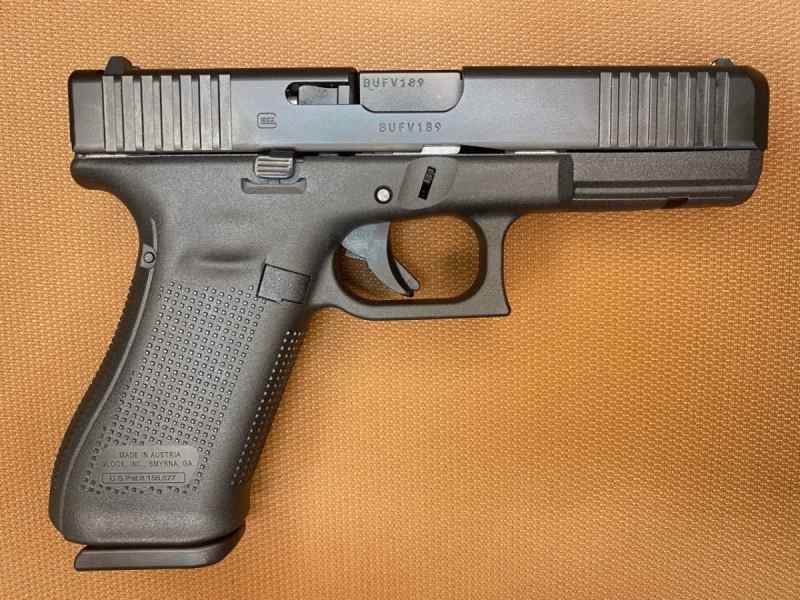 NEW IN BOX - Glock G44 - 9mm - 4&quot; (UA4450101)