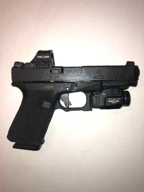 Glock G19 Gen 3.jpg